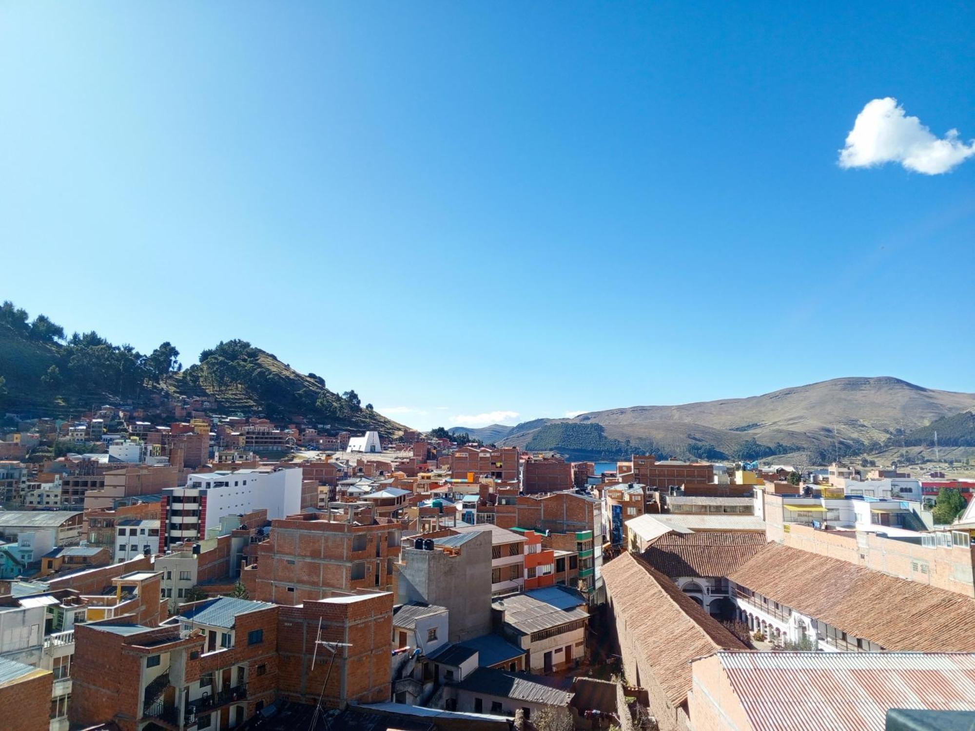 Hostal Puerto Alegre Copacabana  Eksteriør bilde