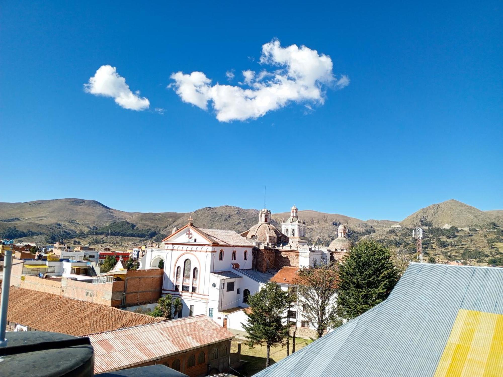 Hostal Puerto Alegre Copacabana  Eksteriør bilde
